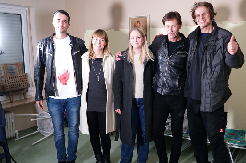FOR SALE · written by Jan Bartels. Co-writer Sonja Welter, directed by Jan B. (c)2020 · from left to right: Max Feuerbach, Sonja Welter, Melanie Scheytt, Markus Fisher, Jan Bartels